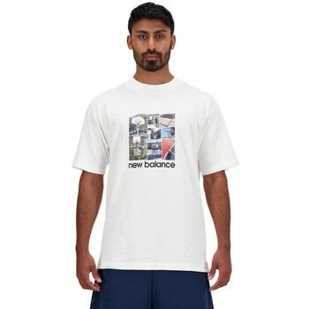 T-paidat & Poolot New Balance  Hoops graphic t-shirt  EU S