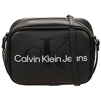 Olkalaukut Calvin Klein Jeans  CKJ SCULPTED NEW CAMERA BAG  Yksi Koko
