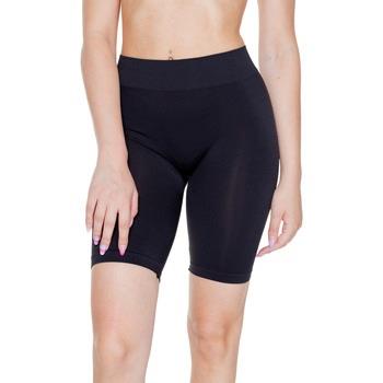 Shortsit & Bermuda-shortsit Vero Moda  VMJACKIE SHORTS SEAMLESS GA NOO...