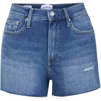 Shortsit & Bermuda-shortsit Calvin Klein Jeans  J20J2158961A4  US 30