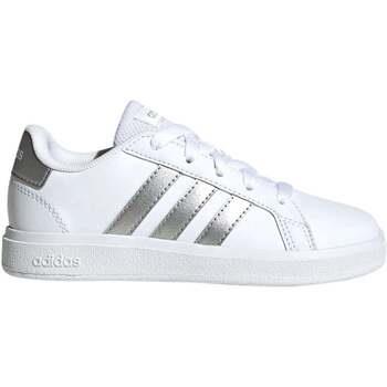 Kengät adidas  -  28