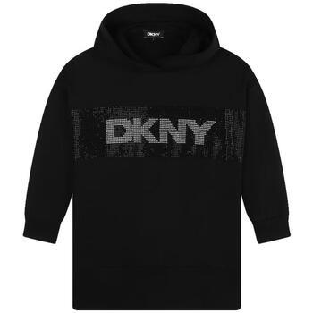 Mekot Dkny  -  8 vuotta