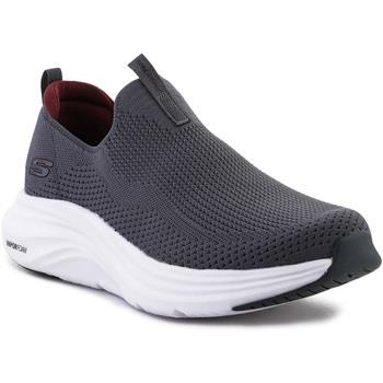 Kengät Skechers  Vapor Foam-Covert 232629-CCRD Charcoal/Red  41