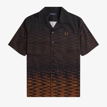 T-paidat & Poolot Fred Perry  WAVE GRAPHIC REVERE COLLAR  EU L