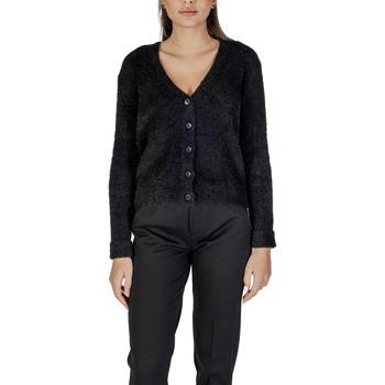 Neuleet / Villatakit Street One  EOS_short featheryarn cardigan 253822...