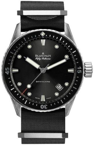 Blancpain Fifty Fathoms Miesten kello 5000-1230-NABA Musta/Tekstiili