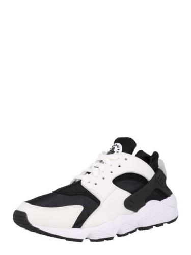 Nike Sportswear Matalavartiset tennarit 'AIR HUARACHE'  musta / valkoi...
