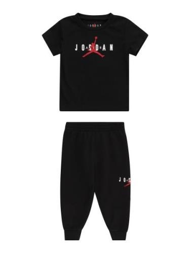 Jordan Juoksupuku  punainen / musta / valkoinen