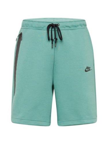 Nike Sportswear Housut  jade / musta