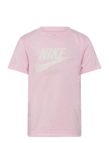 Nike Sustainable Futura Tee Pink Nike