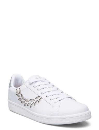 B721 Leather / Branded White Fred Perry