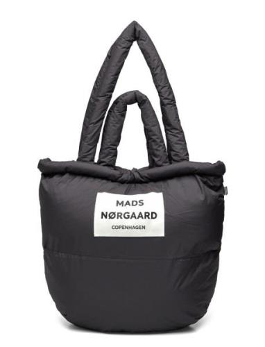 Recycle Pillow Bag Black Mads Nørgaard