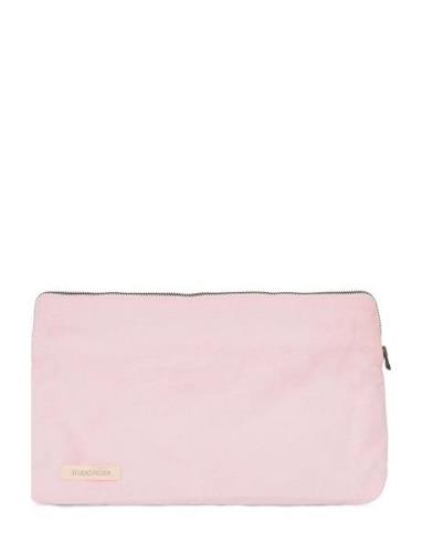 Celia Toiletry Bag Pink STUDIO FEDER