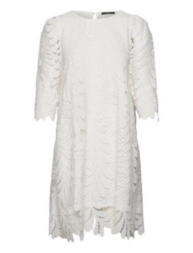 Periwinkle Ina Dress Lyhyt Mekko White Bruuns Bazaar
