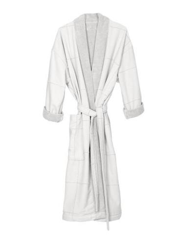 Calm Bathrobe Aamutakki White The Organic Company