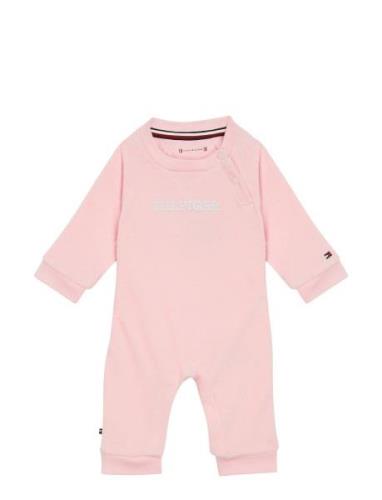Baby Curved Monotype Coverall Pitkähihainen Body Pink Tommy Hilfiger