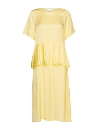 Iw50 23 Turlingtoniw Dress Polvipituinen Mekko Yellow InWear