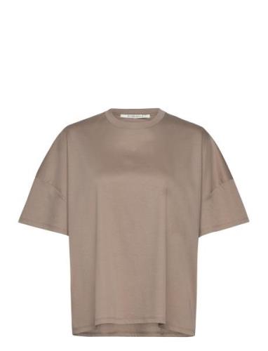 Ghita New Tee Tops T-shirts & Tops Short-sleeved Brown Second Female