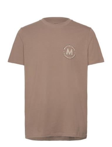 Majeramy Logo Tops T-shirts Short-sleeved Brown Matinique