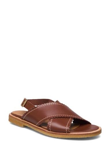 Sandals - Flat - Open Toe - Op Matalapohjaiset Sandaalit Brown ANGULUS