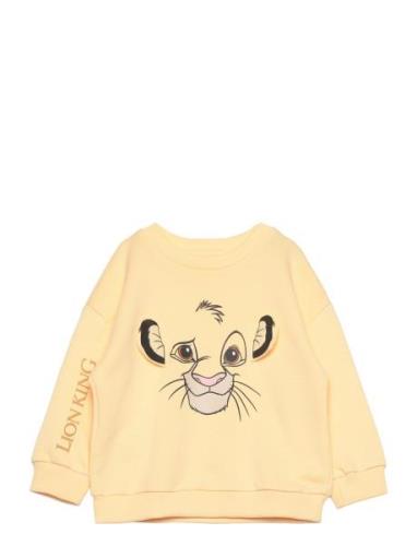 Lion King Sweatshirt Tops Sweat-shirts & Hoodies Sweat-shirts Yellow M...