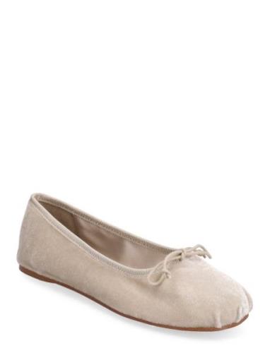 Ballerina Shoes With Velvet Bow Ballerinat Beige Mango