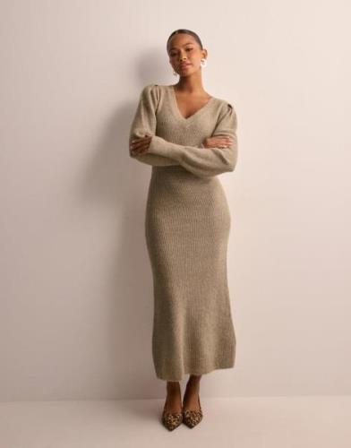 Vero Moda - Beige - Vmangalina Ls V-Neck 7/8 Knit Dress