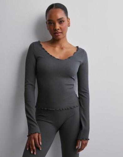 Nelly - Harmaa - Soft Rib LS Top