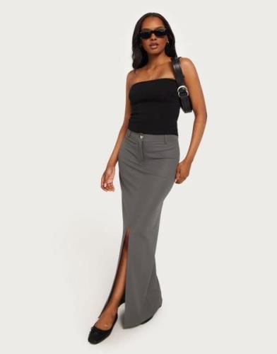 Nelly - Harmaa - Everything Suit Skirt