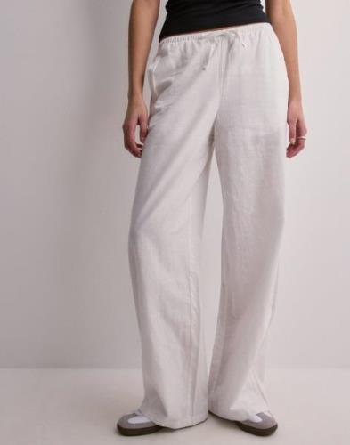 JJXX - Valkoinen - Jxflora Linen Blend Mw Pant Wvn Sn