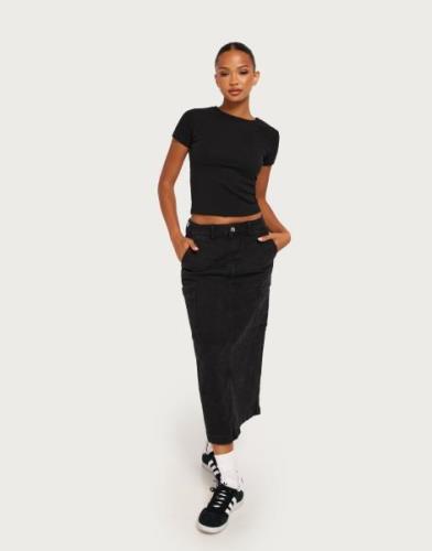 Pieces - Musta - Pcjoella Mw Long Cargo Skirt Black