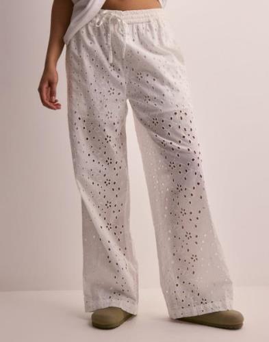 Pieces - Valkoinen - Pcwendy Mw Broderie Angalise Pant D