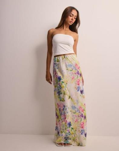 Pieces - Kukallinen - Pcmari Hw Long Skirt D2D Dmo