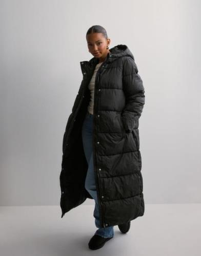 Pieces - Musta - Pcmaddie Long Puffer Jacket Noos Bc