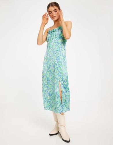 JDY - Kuviollinen - Jdyfifi S/L Midi Fitted Dress Wvn