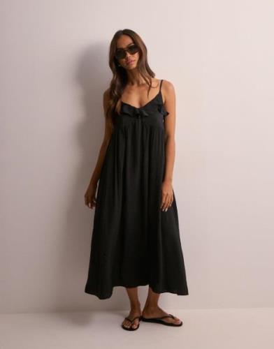 JDY - Musta - Jdyzeena Life S/L Frill Maxi Dress